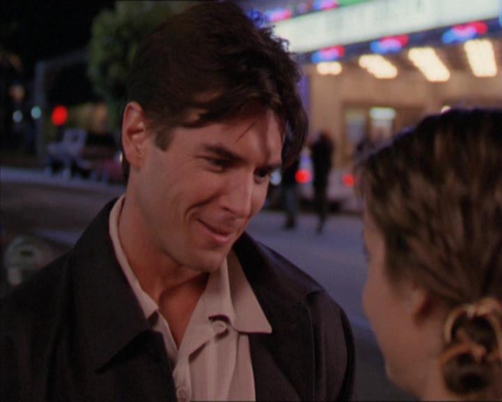 Charmed-Online-dot-210HeartbreakCity2280.jpg Charmed-Online-dot-210HeartbreakCity2280.jpg