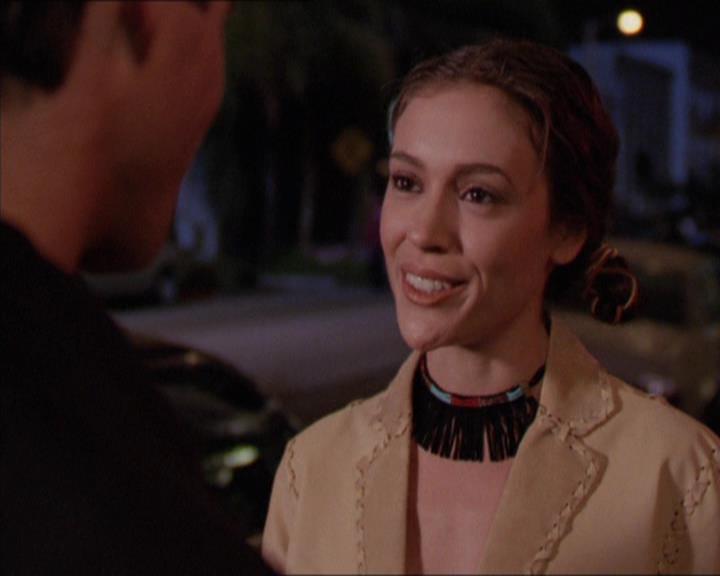 Charmed-Online-dot-210HeartbreakCity2292.jpg Charmed-Online-dot-210HeartbreakCity2292.jpg