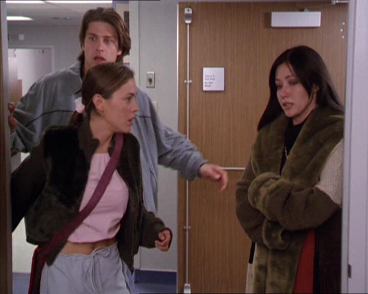 Charmed-Online-dot-212Awakened0784.jpg Charmed-Online-dot-212Awakened0784.jpg