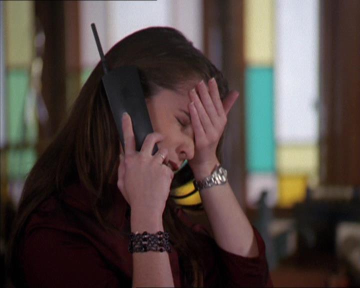 Charmed-Online-dot-216MurphysLuck1401.jpg Charmed-Online-dot-216MurphysLuck1401.jpg