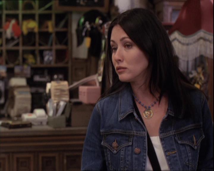 Charmed-Online-dot-219Ex-Libris1211.jpg Charmed-Online-dot-219Ex-Libris1211.jpg