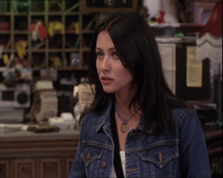 Charmed-Online-dot-219Ex-Libris1224.jpg Charmed-Online-dot-219Ex-Libris1224.jpg