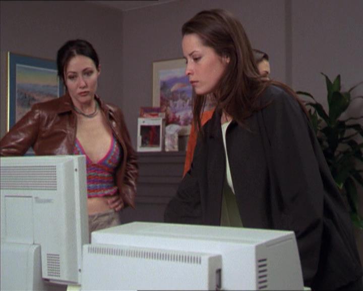 Charmed-Online-dot-220AstralMonkeys1206.jpg Charmed-Online-dot-220AstralMonkeys1206.jpg