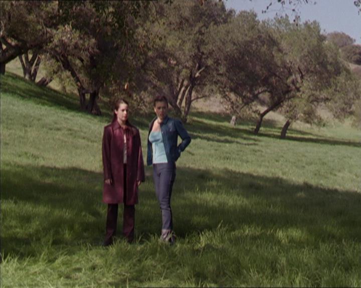 Charmed-Online-dot-221ApocalypseNot1303.jpg