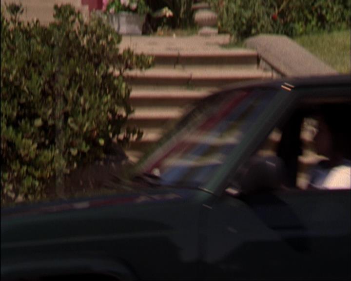 Charmed-Online_dot_net-3x02MagicHour0041.jpg Charmed-Online_dot_net-3x02MagicHour0041.jpg