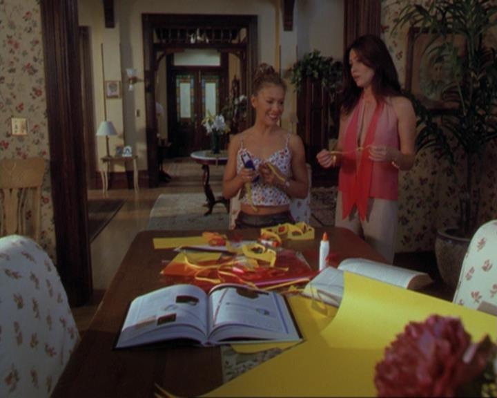 Charmed-Online_dot_net-3x02MagicHour0058.jpg
