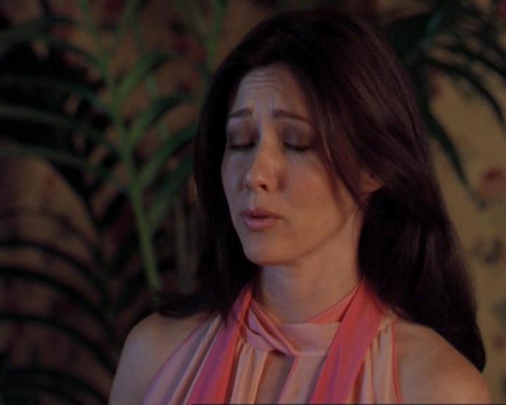 Charmed-Online_dot_net-3x02MagicHour0066.jpg