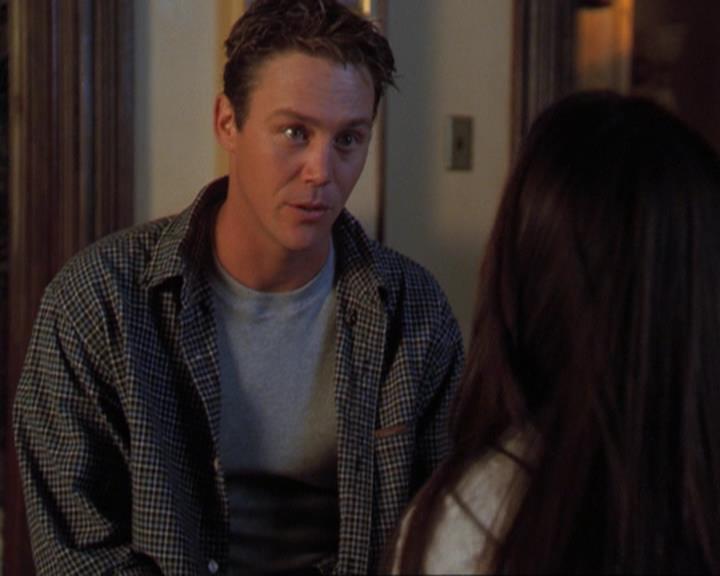 Charmed-Online_dot_net-3x02MagicHour0153.jpg Charmed-Online_dot_net-3x02MagicHour0153.jpg