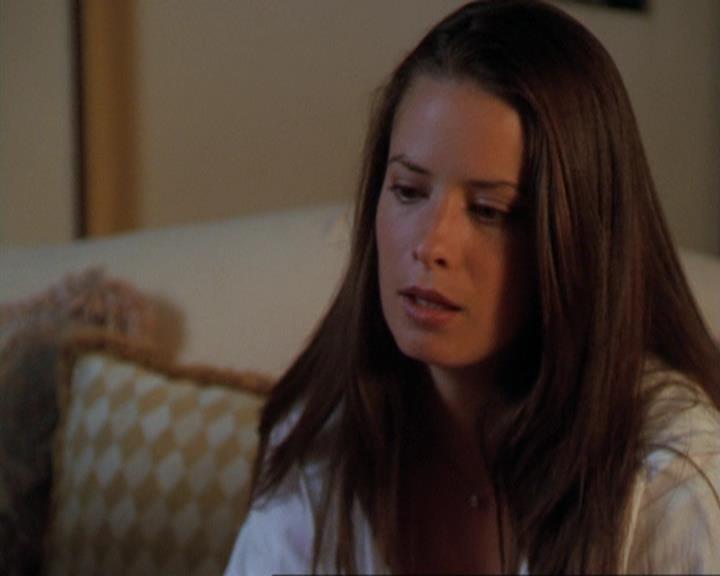 Charmed-Online_dot_net-3x02MagicHour0174.jpg