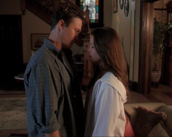 Charmed-Online_dot_net-3x02MagicHour0245.jpg Charmed-Online_dot_net-3x02MagicHour0245.jpg