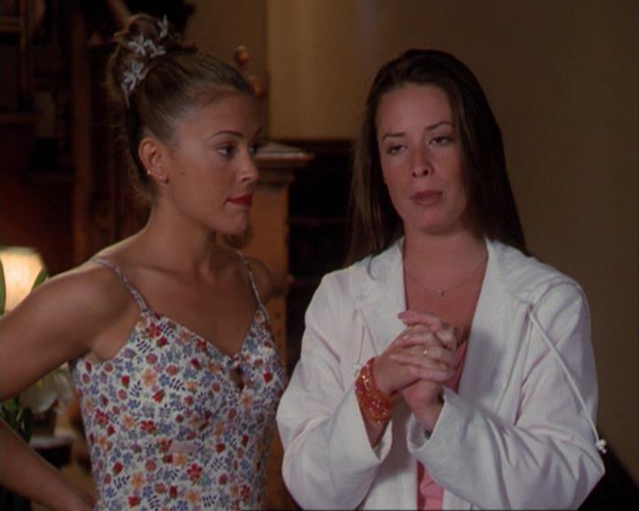 Charmed-Online_dot_net-3x02MagicHour0308.jpg Charmed-Online_dot_net-3x02MagicHour0308.jpg