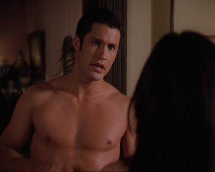 Charmed-Online_dot_net-3x02MagicHour0320.jpg Charmed-Online_dot_net-3x02MagicHour0320.jpg