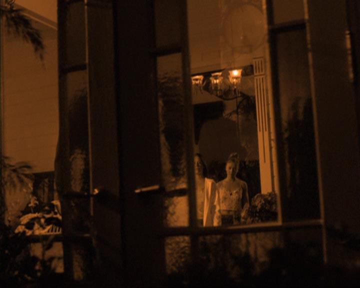 Charmed-Online_dot_net-3x02MagicHour0330.jpg Charmed-Online_dot_net-3x02MagicHour0330.jpg