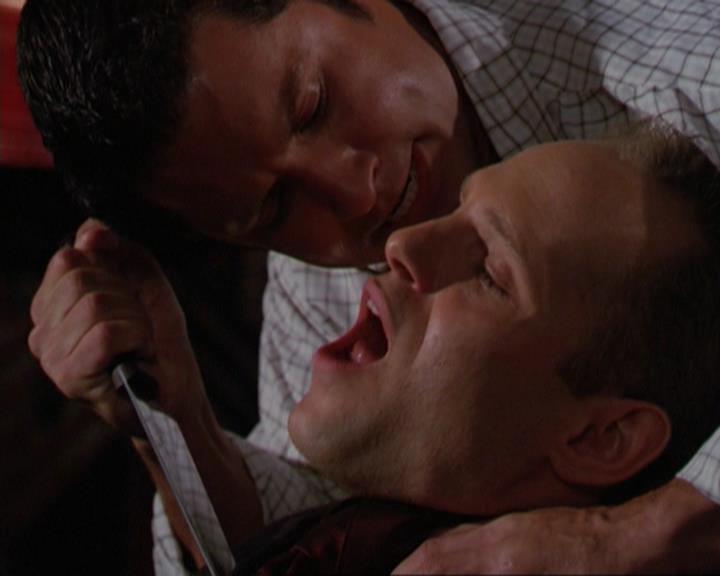 Charmed-Online_dot_net-3x02MagicHour0629.jpg Charmed-Online_dot_net-3x02MagicHour0629.jpg