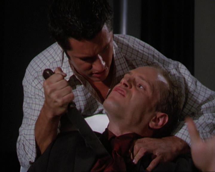 Charmed-Online_dot_net-3x02MagicHour0653.jpg Charmed-Online_dot_net-3x02MagicHour0653.jpg