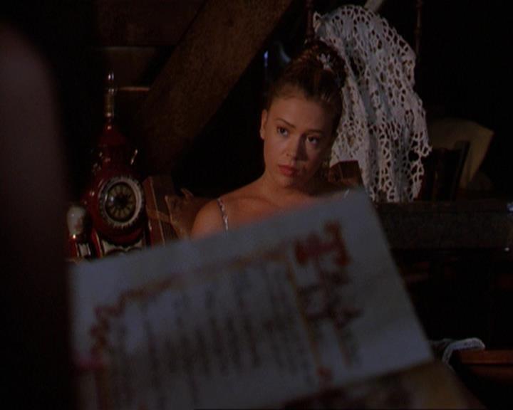 Charmed-Online_dot_net-3x02MagicHour0707.jpg Charmed-Online_dot_net-3x02MagicHour0707.jpg