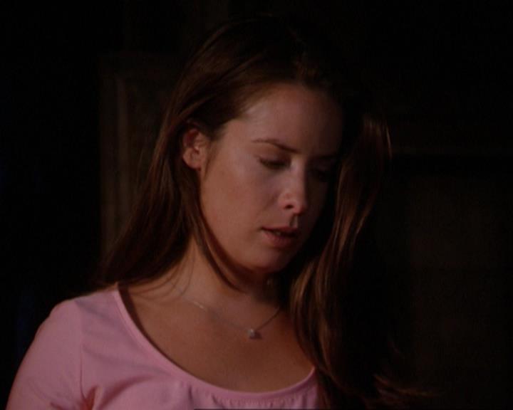 Charmed-Online_dot_net-3x02MagicHour0740.jpg