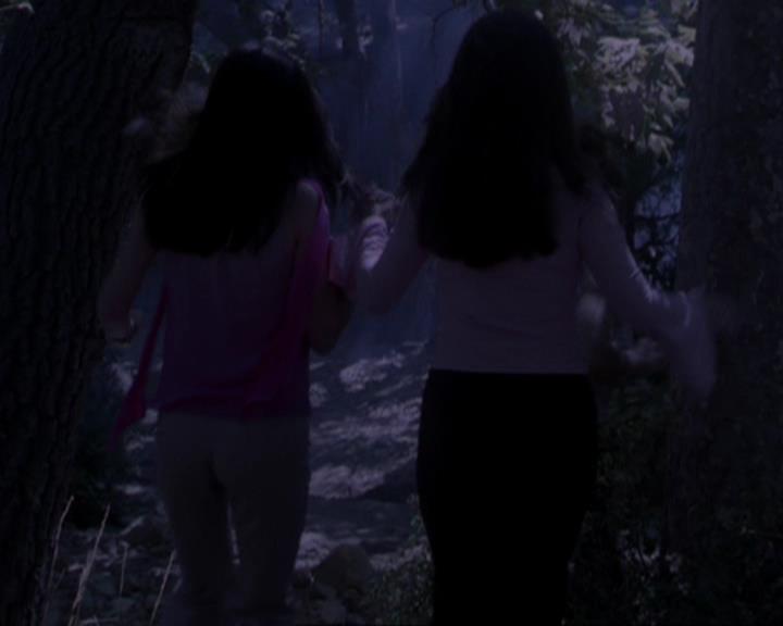 Charmed-Online_dot_net-3x02MagicHour0909.jpg