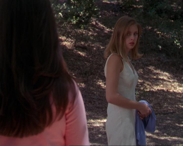 Charmed-Online_dot_net-3x02MagicHour0965.jpg