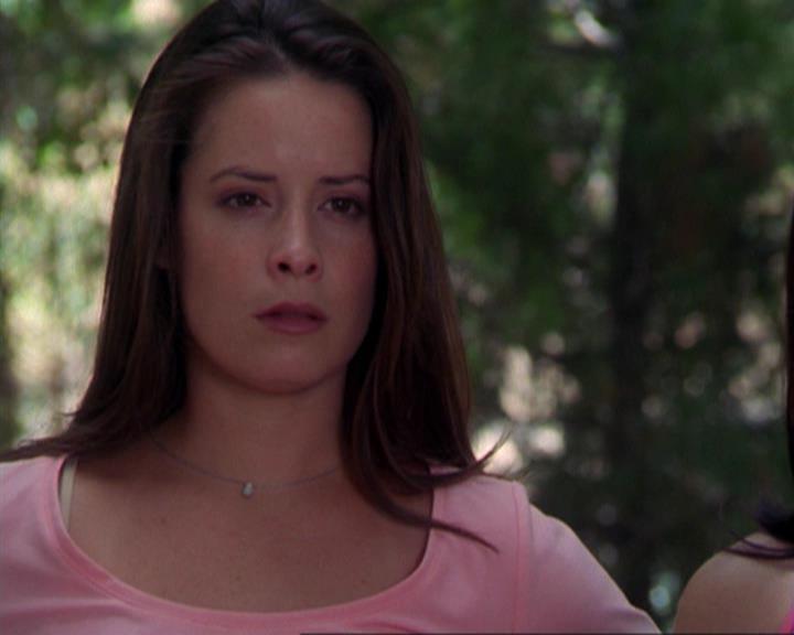 Charmed-Online_dot_net-3x02MagicHour1003.jpg