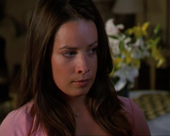 Charmed-Online_dot_net-3x02MagicHour1079.jpg Charmed-Online_dot_net-3x02MagicHour1079.jpg