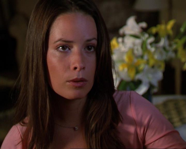 Charmed-Online_dot_net-3x02MagicHour1121.jpg Charmed-Online_dot_net-3x02MagicHour1121.jpg