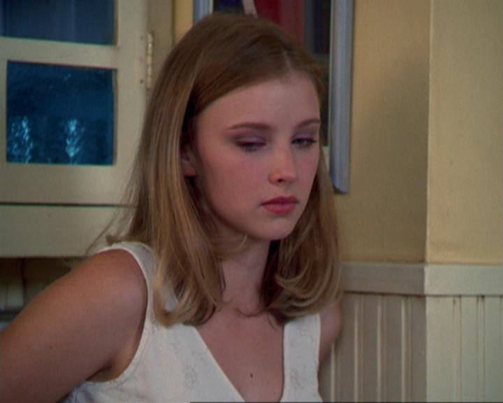 Charmed-Online_dot_net-3x02MagicHour1150.jpg Charmed-Online_dot_net-3x02MagicHour1150.jpg