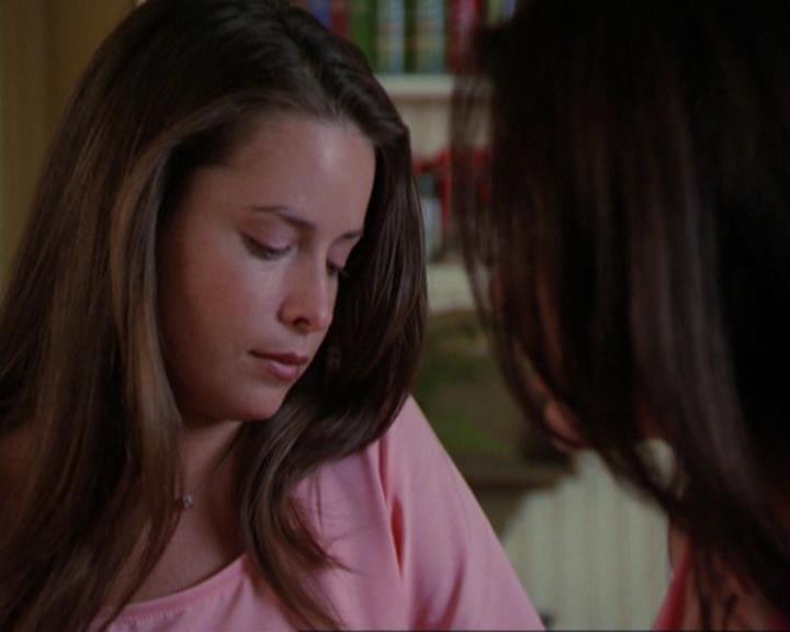 Charmed-Online_dot_net-3x02MagicHour1188.jpg Charmed-Online_dot_net-3x02MagicHour1188.jpg