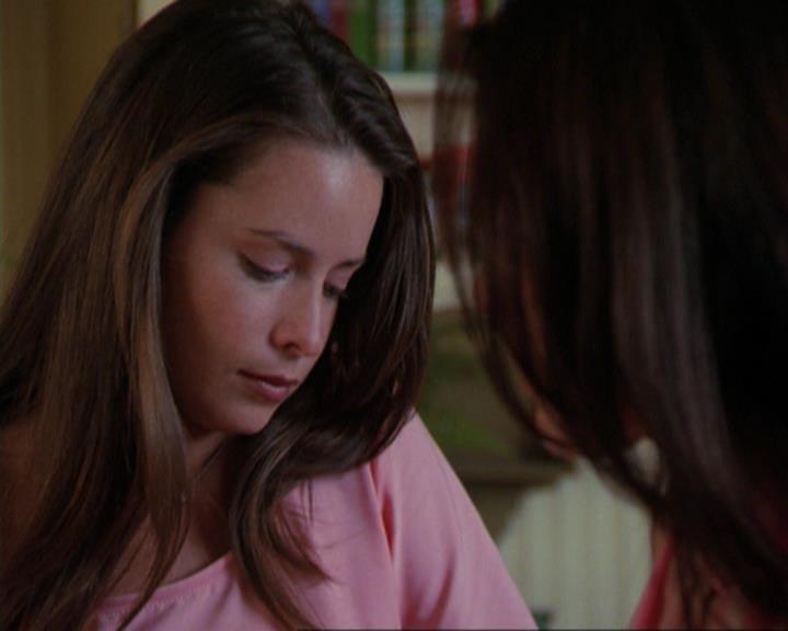 Charmed-Online_dot_net-3x02MagicHour1189.jpg