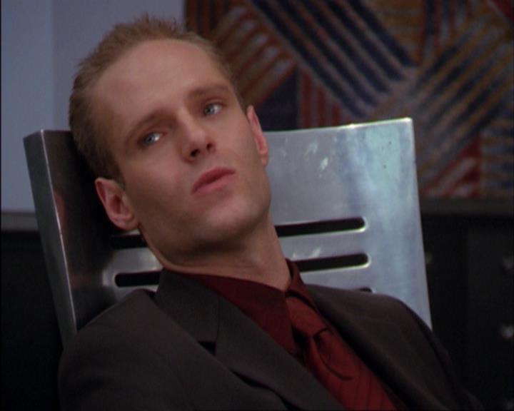 Charmed-Online_dot_net-3x02MagicHour1232.jpg Charmed-Online_dot_net-3x02MagicHour1232.jpg