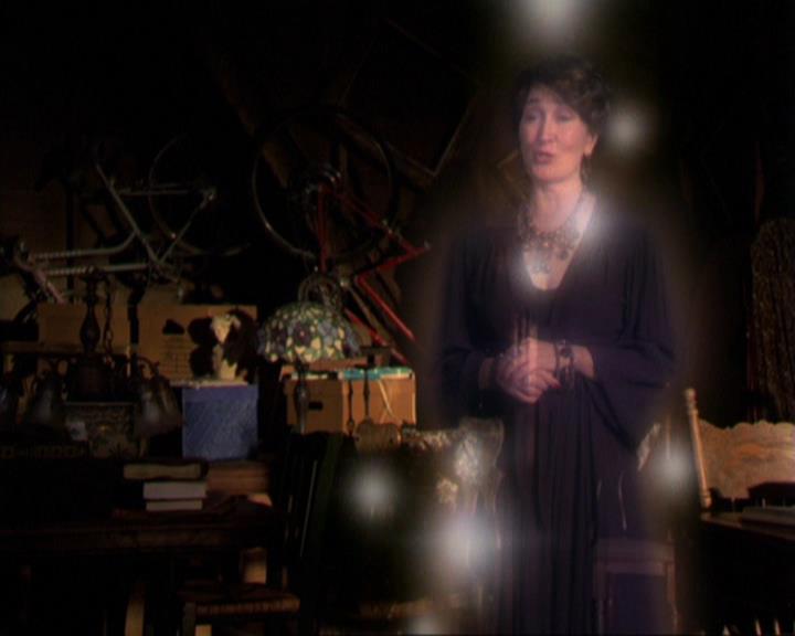 Charmed-Online_dot_net-3x02MagicHour1385.jpg Charmed-Online_dot_net-3x02MagicHour1385.jpg