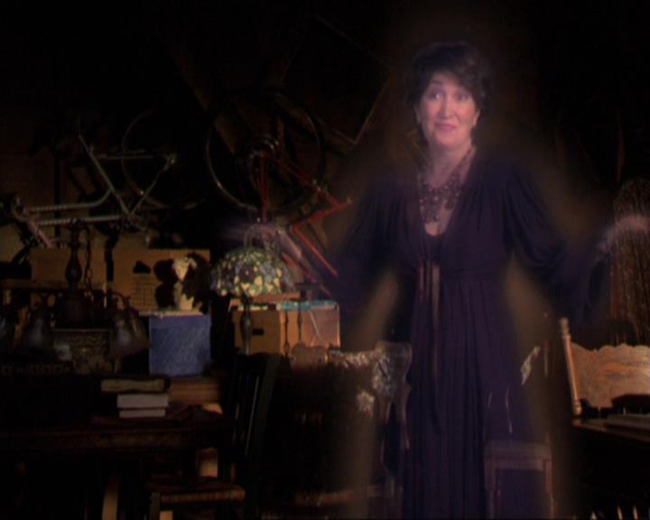 Charmed-Online_dot_net-3x02MagicHour1389.jpg Charmed-Online_dot_net-3x02MagicHour1389.jpg