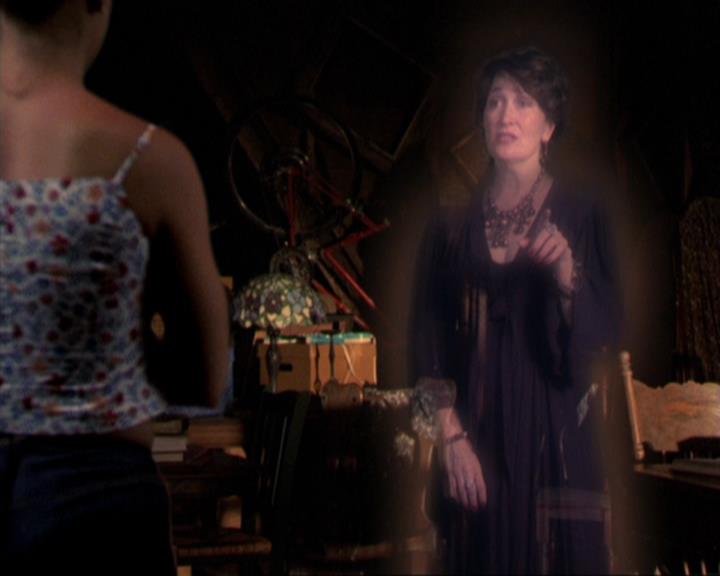 Charmed-Online_dot_net-3x02MagicHour1405.jpg Charmed-Online_dot_net-3x02MagicHour1405.jpg