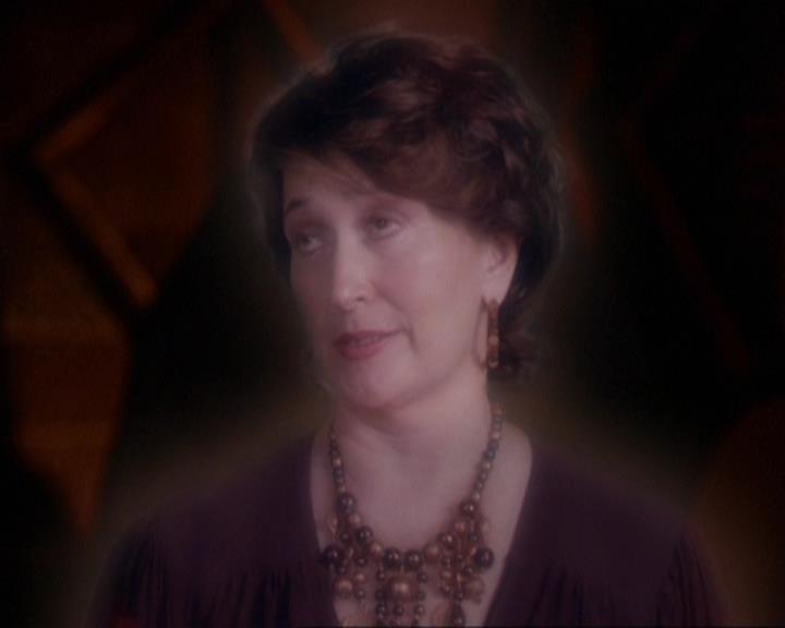 Charmed-Online_dot_net-3x02MagicHour1489.jpg Charmed-Online_dot_net-3x02MagicHour1489.jpg