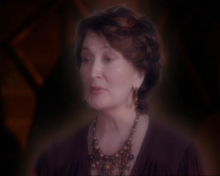 Charmed-Online_dot_net-3x02MagicHour1494.jpg Charmed-Online_dot_net-3x02MagicHour1494.jpg