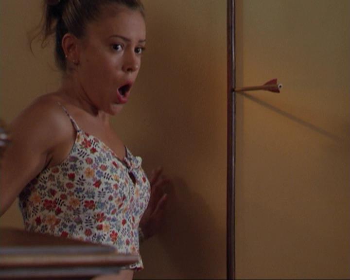 Charmed-Online_dot_net-3x02MagicHour1521.jpg Charmed-Online_dot_net-3x02MagicHour1521.jpg