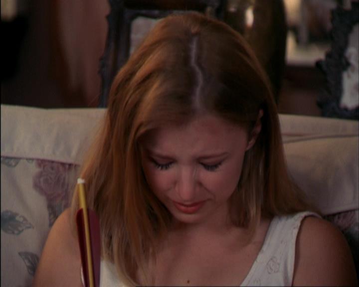 Charmed-Online_dot_net-3x02MagicHour1616.jpg Charmed-Online_dot_net-3x02MagicHour1616.jpg