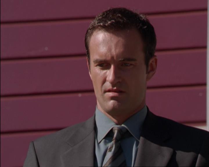 Charmed-Online_dot_net-3x02MagicHour1742.jpg Charmed-Online_dot_net-3x02MagicHour1742.jpg