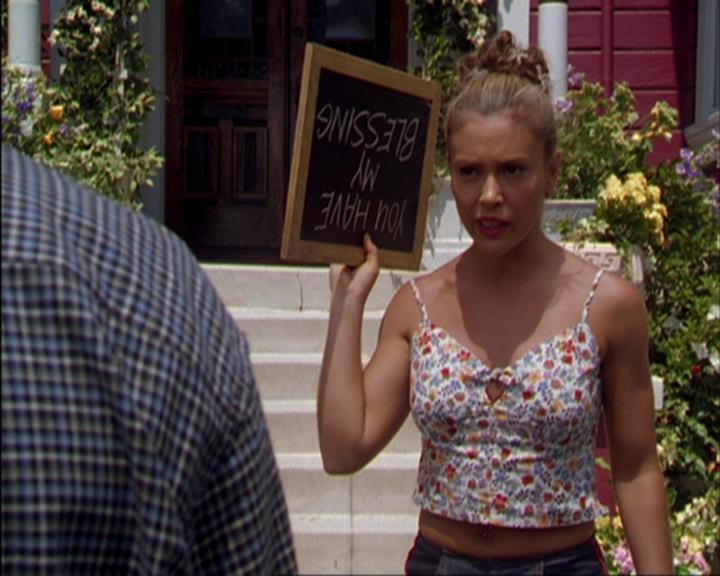 Charmed-Online_dot_net-3x02MagicHour1903.jpg Charmed-Online_dot_net-3x02MagicHour1903.jpg