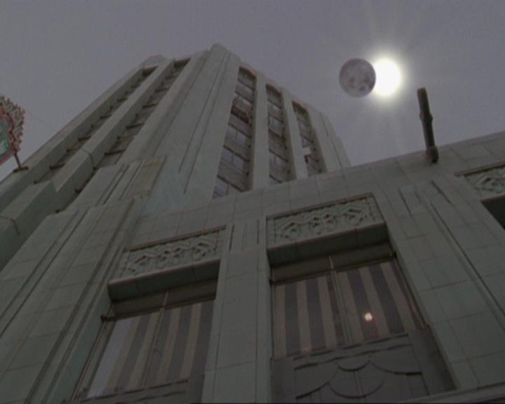 Charmed-Online_dot_net-3x02MagicHour2007.jpg Charmed-Online_dot_net-3x02MagicHour2007.jpg