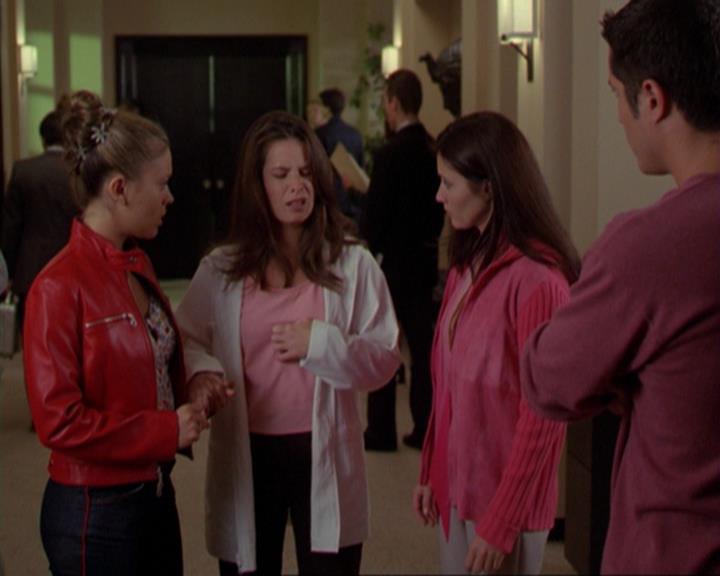 Charmed-Online_dot_net-3x02MagicHour2071.jpg Charmed-Online_dot_net-3x02MagicHour2071.jpg