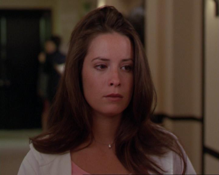 Charmed-Online_dot_net-3x02MagicHour2120.jpg Charmed-Online_dot_net-3x02MagicHour2120.jpg