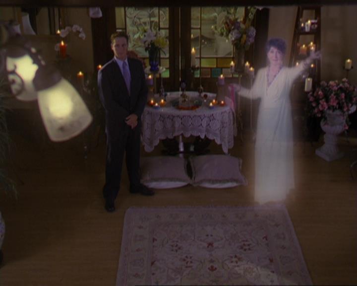 Charmed-Online_dot_net-3x02MagicHour2231.jpg