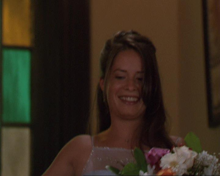 Charmed-Online_dot_net-3x02MagicHour2250.jpg Charmed-Online_dot_net-3x02MagicHour2250.jpg