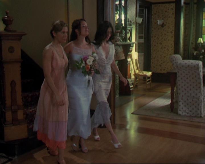 Charmed-Online_dot_net-3x02MagicHour2267.jpg Charmed-Online_dot_net-3x02MagicHour2267.jpg