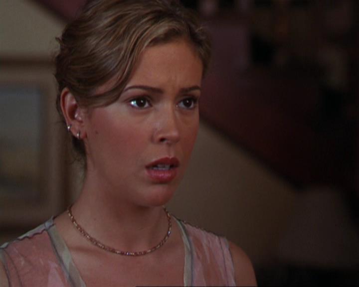 Charmed-Online_dot_net-3x02MagicHour2279.jpg Charmed-Online_dot_net-3x02MagicHour2279.jpg