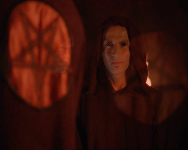 Charmed-Online_dot_net-3x02MagicHour2330.jpg Charmed-Online_dot_net-3x02MagicHour2330.jpg