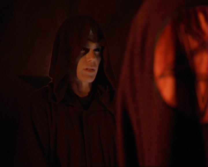 Charmed-Online_dot_net-3x02MagicHour2336.jpg Charmed-Online_dot_net-3x02MagicHour2336.jpg