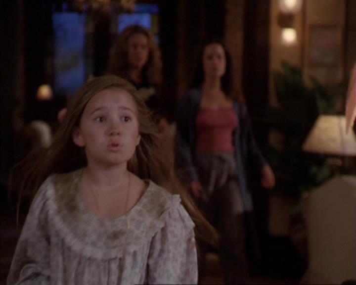 Charmed-Online_dot_net-3x03OnceUponATime0323.jpg