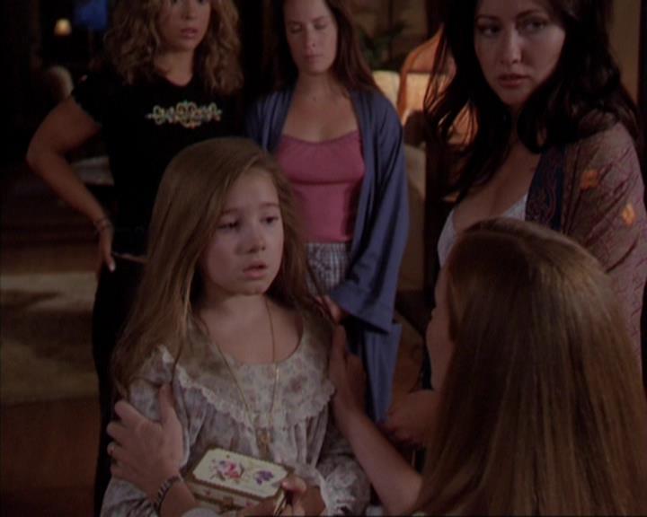 Charmed-Online_dot_net-3x03OnceUponATime0331.jpg Charmed-Online_dot_net-3x03OnceUponATime0331.jpg